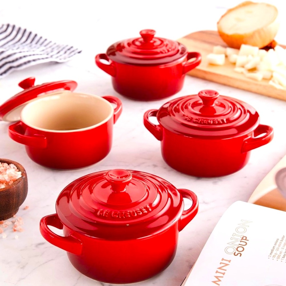 Le Creuset Mini Cocotte SET of 4 NEW with tags in box